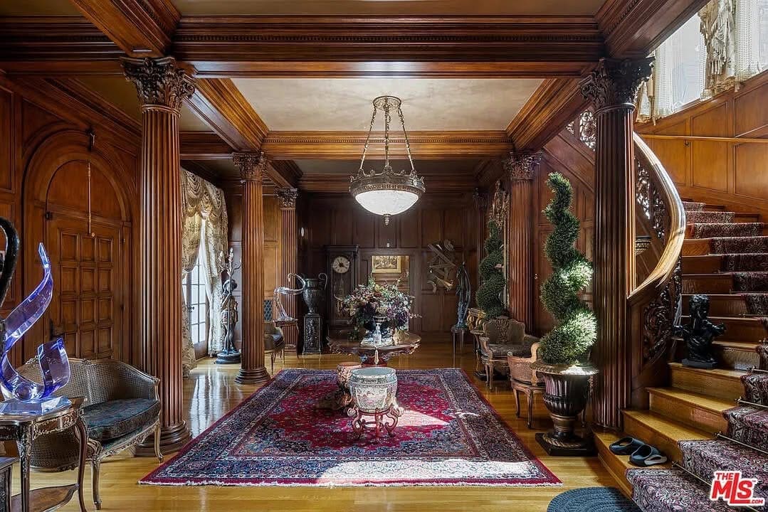 1913 Mansion For Sale In Los Angeles California