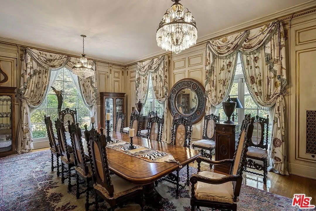 1913 Mansion For Sale In Los Angeles California