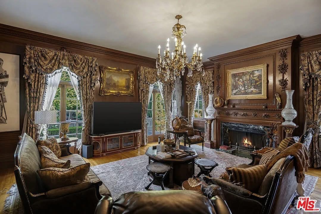 1913 Mansion For Sale In Los Angeles California