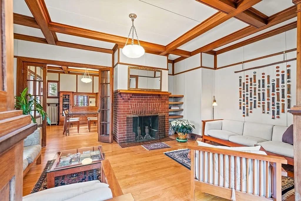 1920 Craftsman For Sale In Maynard Massachusetts