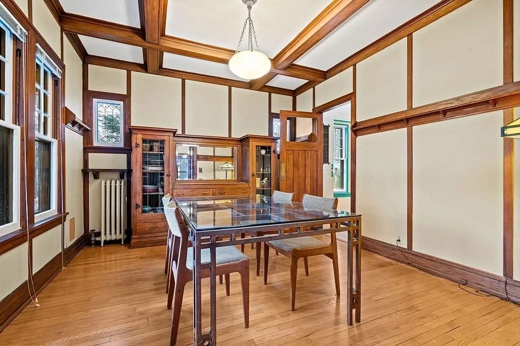 1920 Craftsman For Sale In Maynard Massachusetts