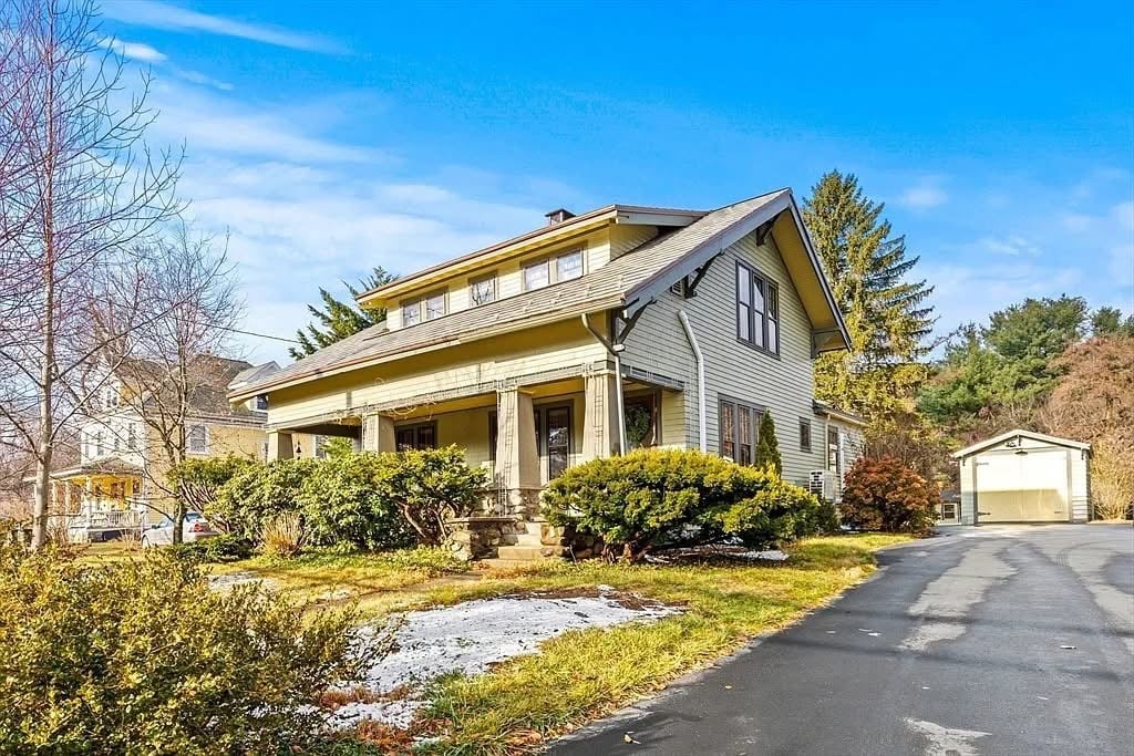 1920 Craftsman For Sale In Maynard Massachusetts