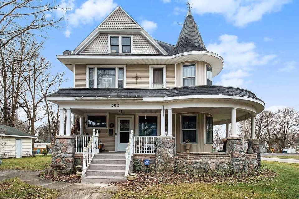 1904 Victorian For Sale In Cassopolis Michigan