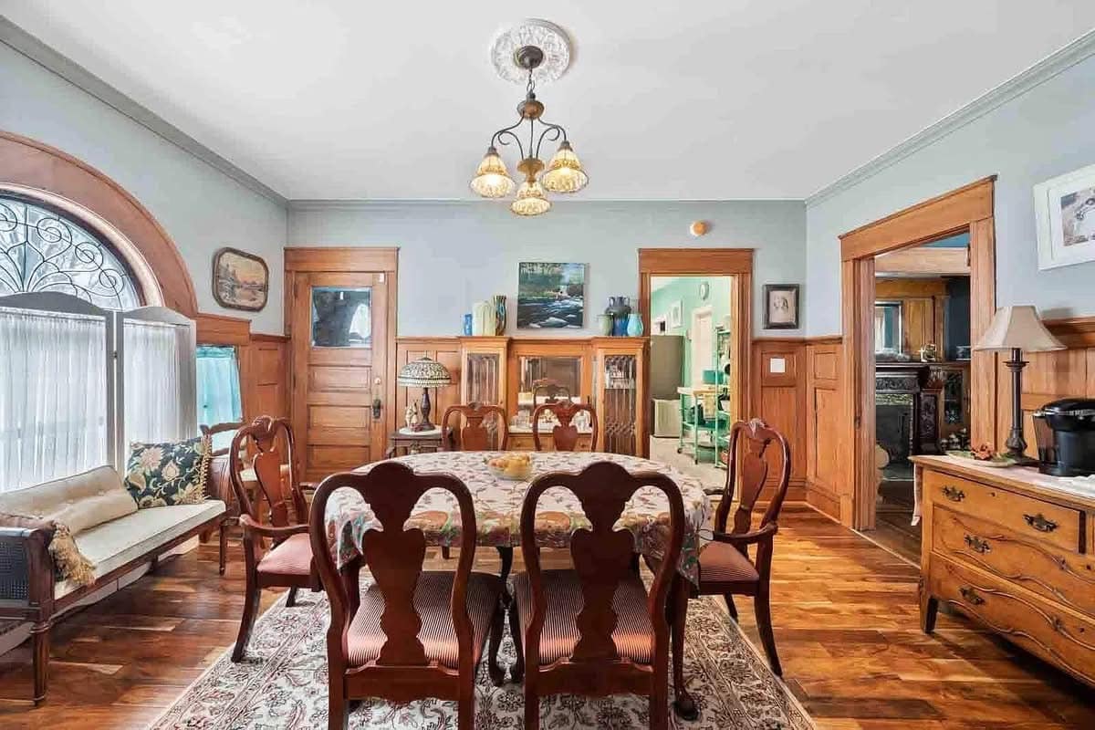 1904 Victorian For Sale In Cassopolis Michigan