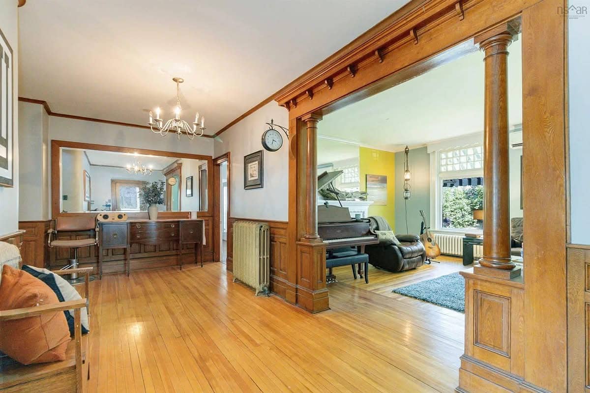 1905 Foursquare For Sale In Nova Scotia Canada