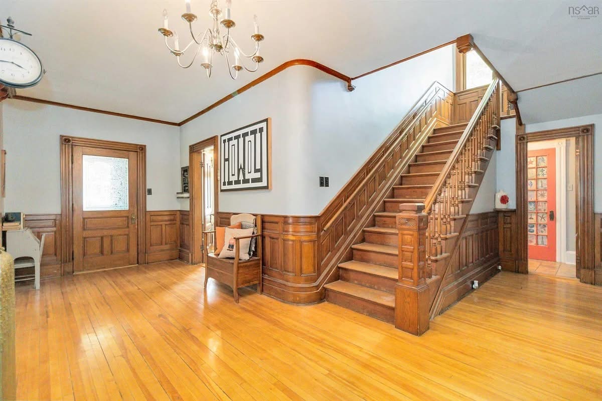 1905 Foursquare For Sale In Nova Scotia Canada